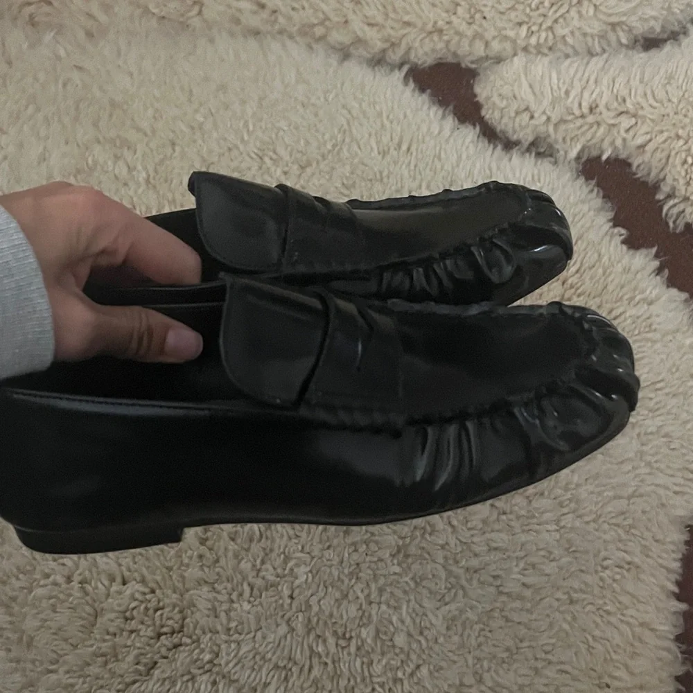 ALOHAS Women’s Leather Cow Hide Black Slip-On Loafers - Picture 5 of 6